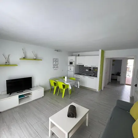 Pistachio 323 - Lanzarote * Costa Teguise